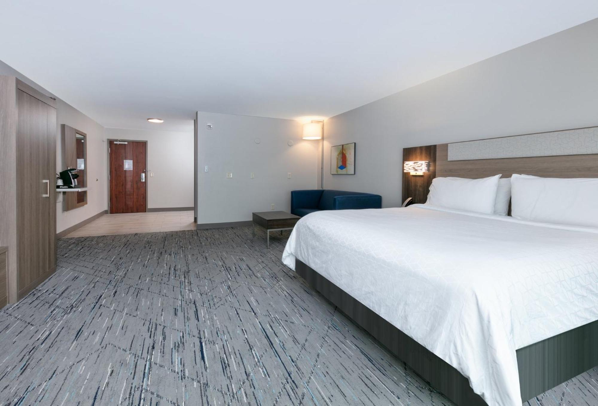 Express & By Ihg Hotel